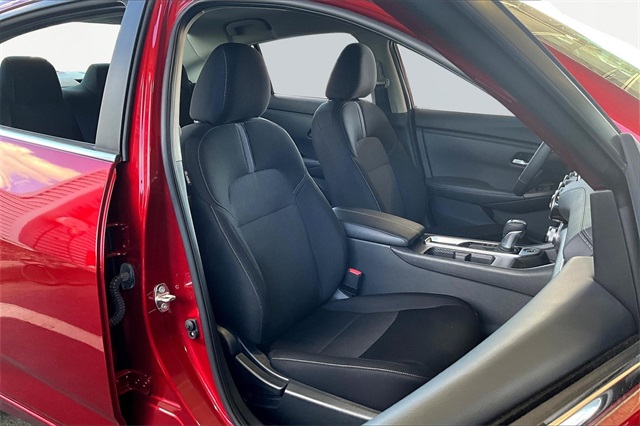 2024 Nissan Sentra SV photo 18