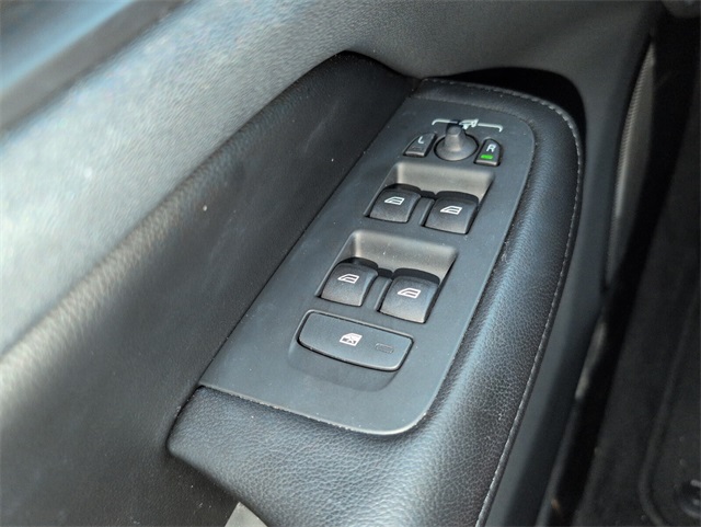 2023 Volvo S60 B5 Core photo 25