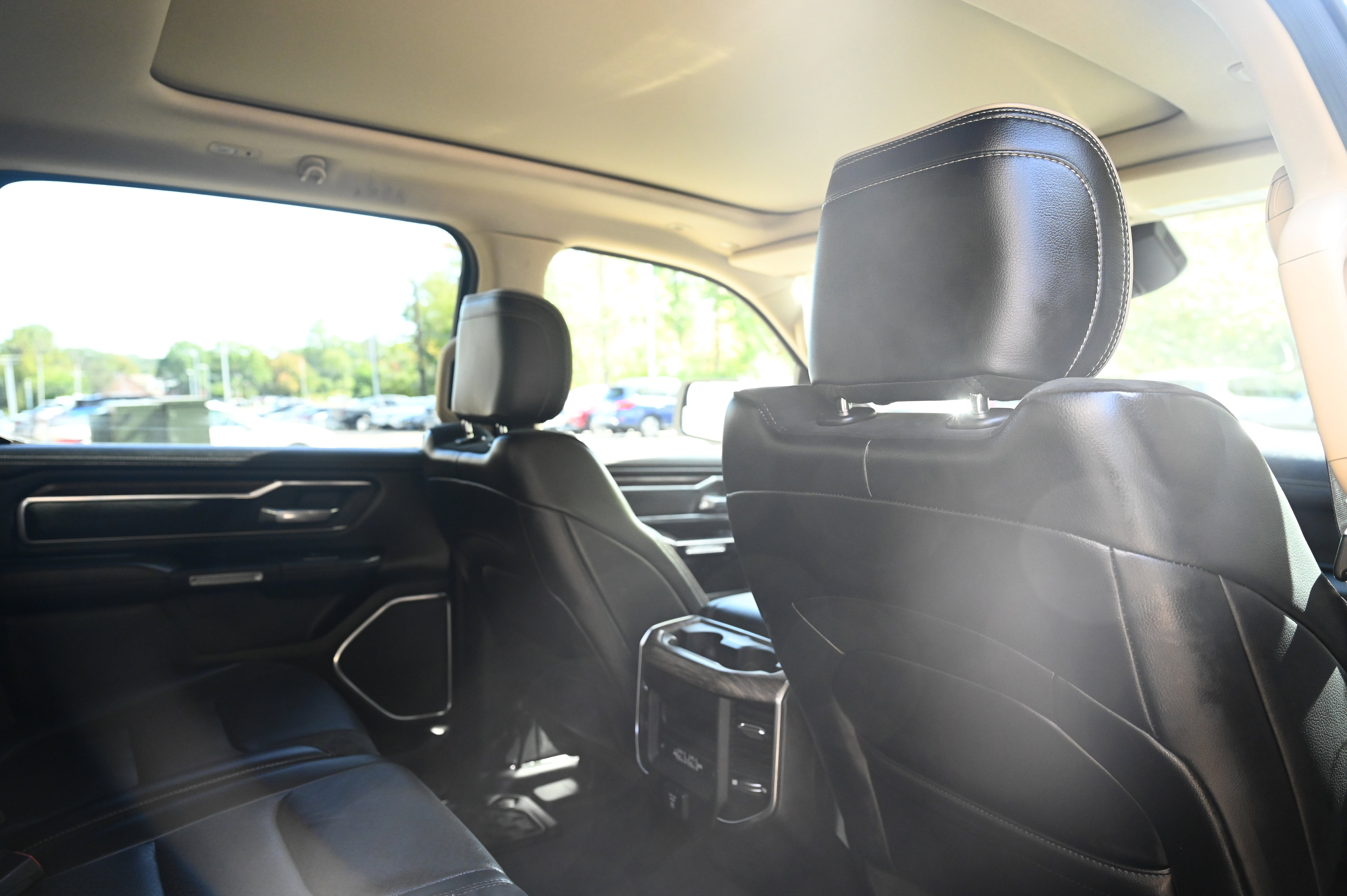 2019 Ram 1500 Laramie photo 21