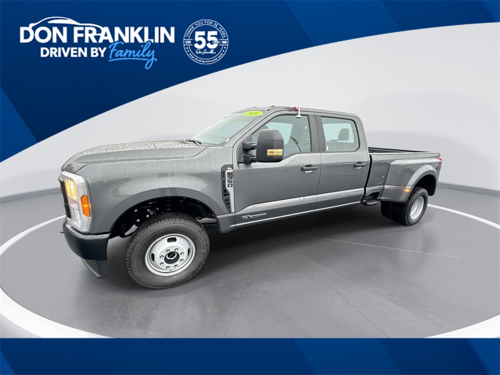 2026 Ford F-350 Super Duty XL's photo
