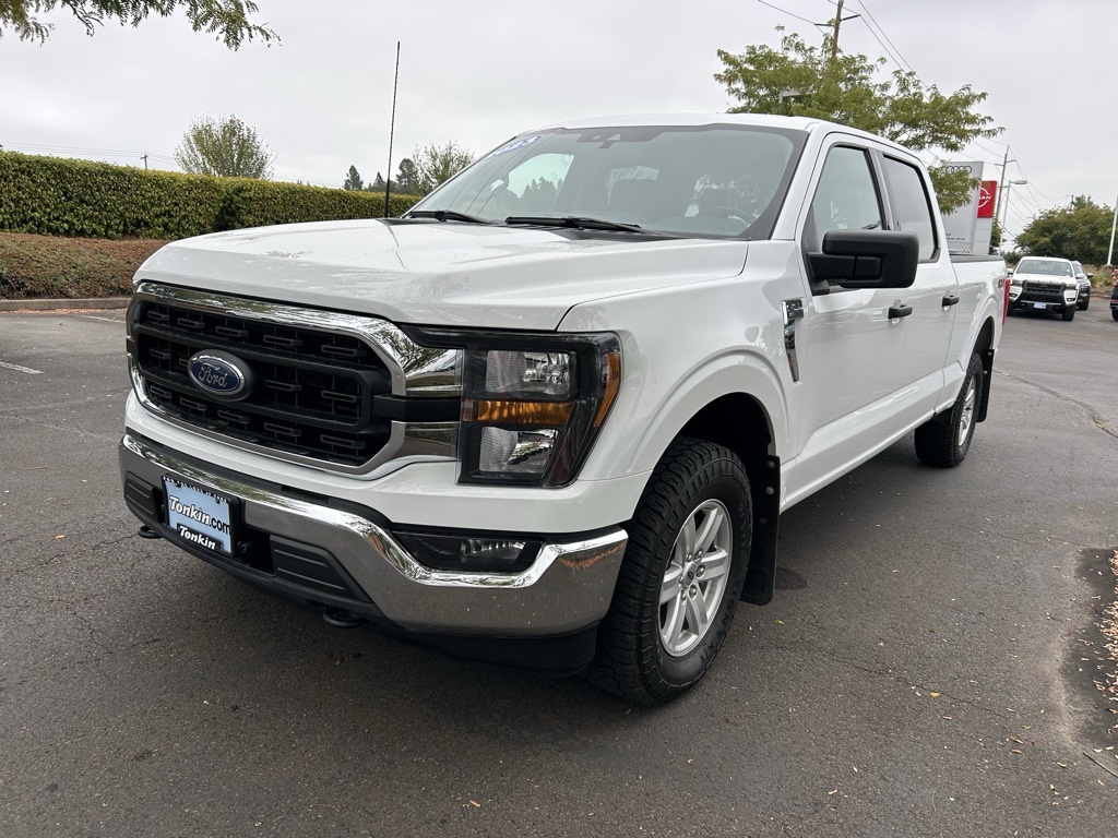2023 Ford F-150 XLT photo 3