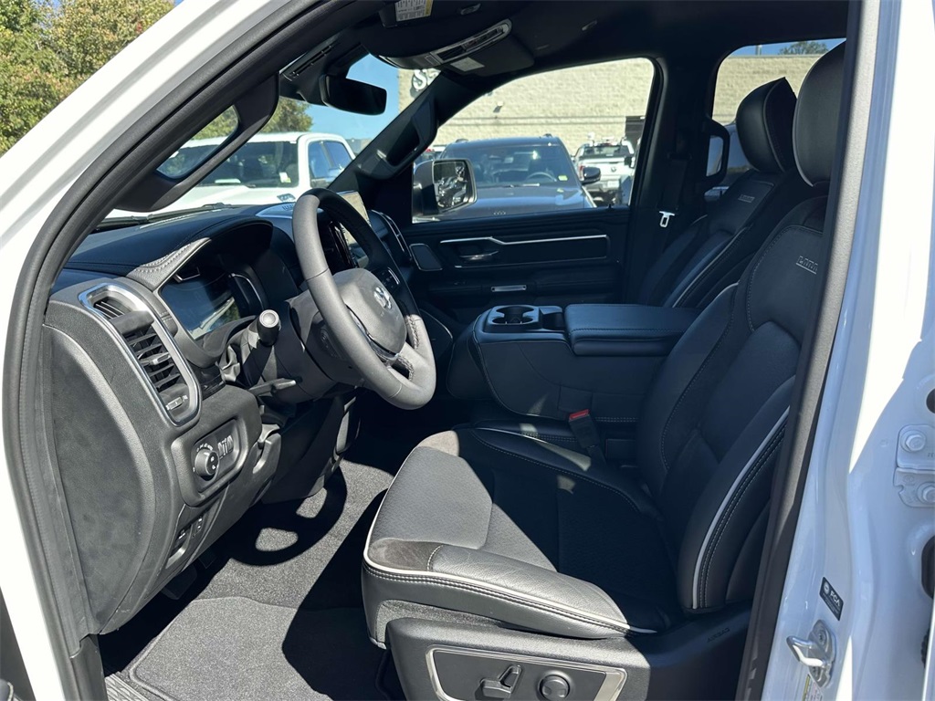 2025 Ram 1500 Laramie photo 10