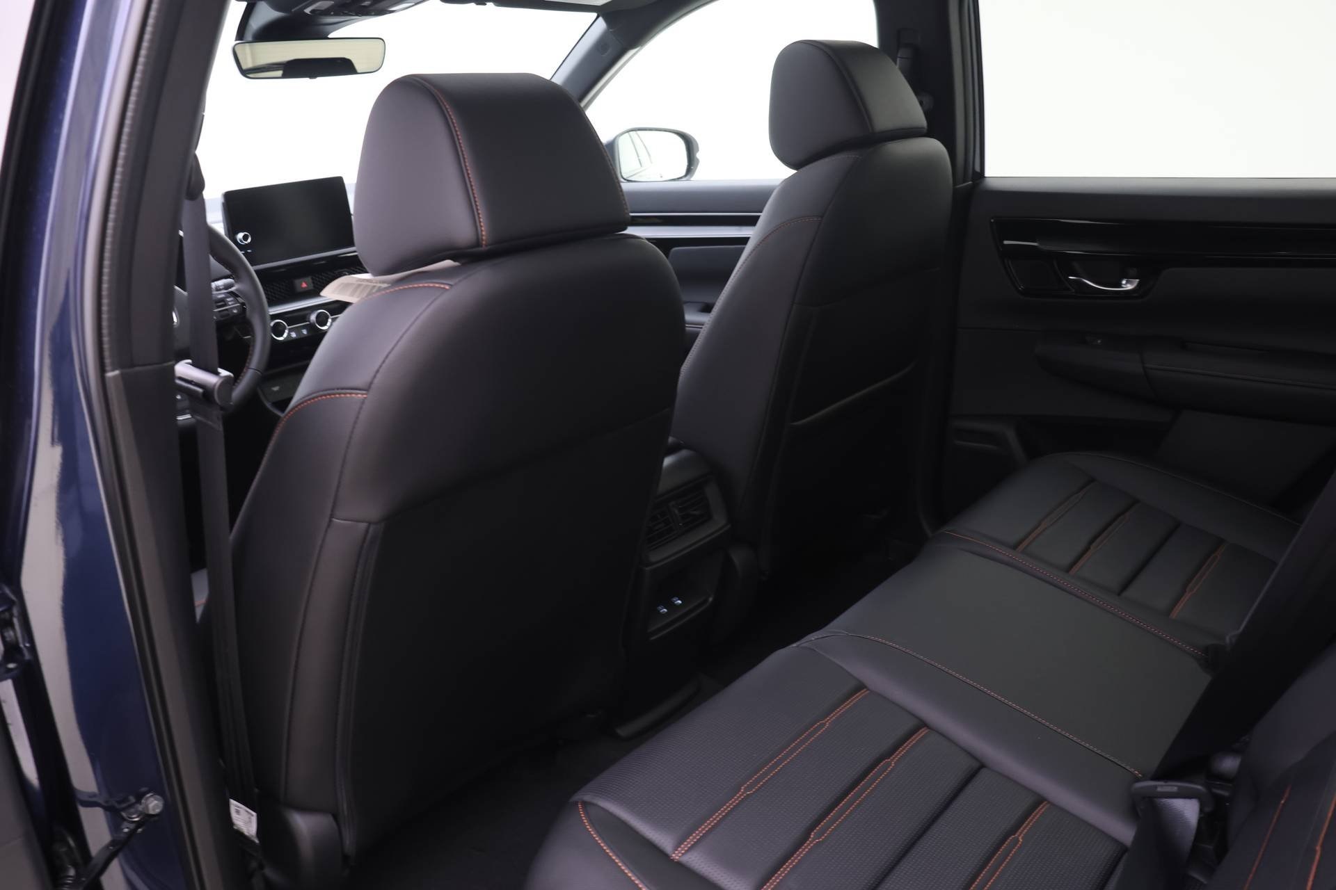 2026 Honda CR-V Hybrid Sport Touring photo 9