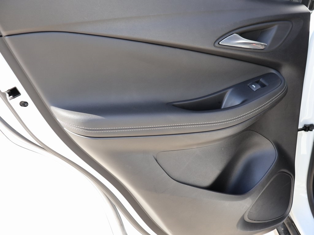 2024 Buick Encore GX Sport Touring photo 13