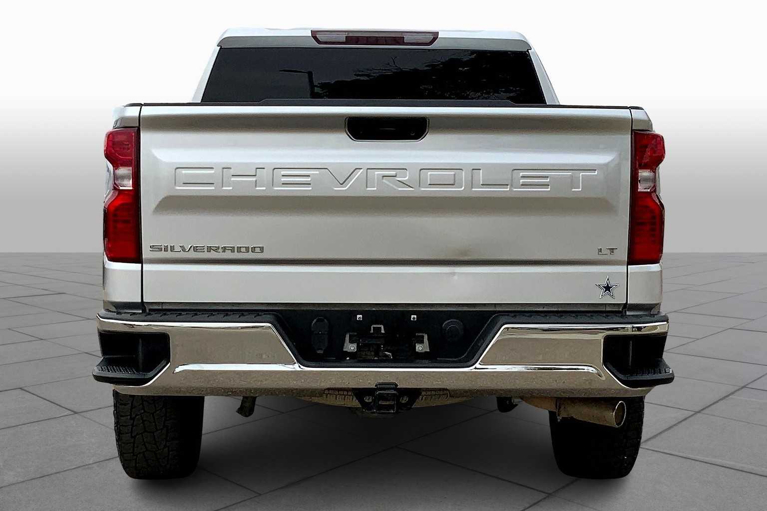 2020 Chevrolet Silverado 1500 LT photo 4