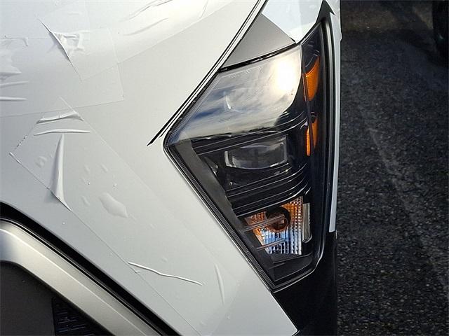 2026 Hyundai Kona SEL photo 4