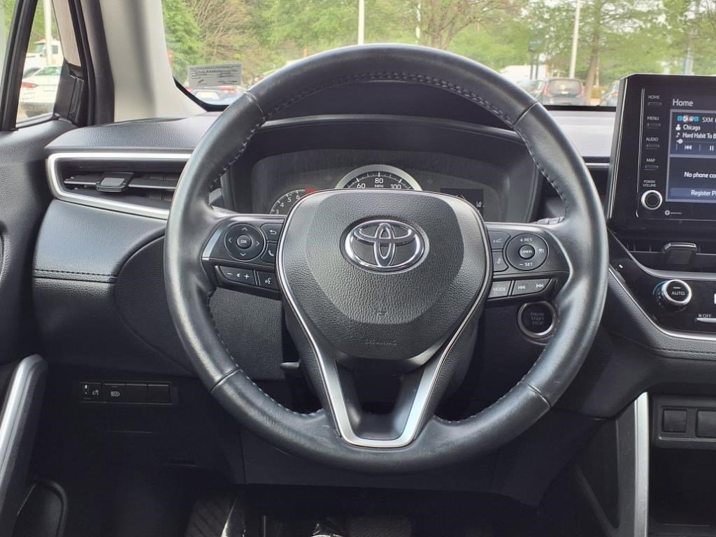 2022 Toyota Corolla Cross LE photo 10