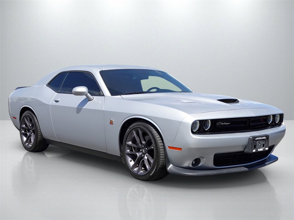 2023 Dodge Challenger R/T Scat Pack photo 2