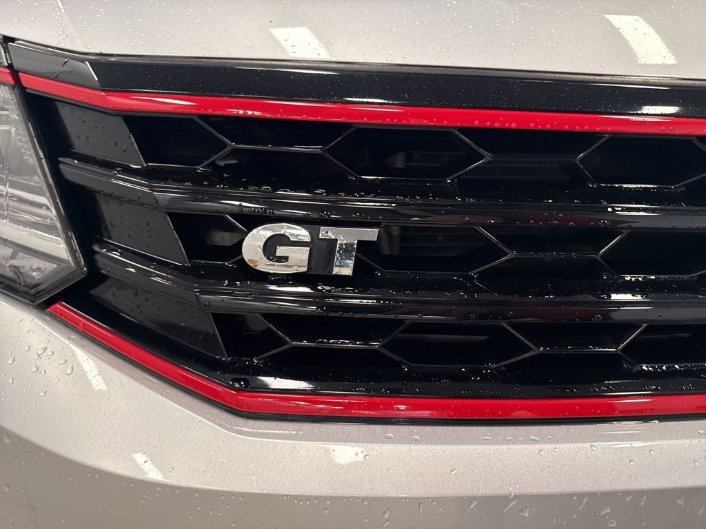 Used 2018 Gray Volkswagen 3.6L V6 GT image 1