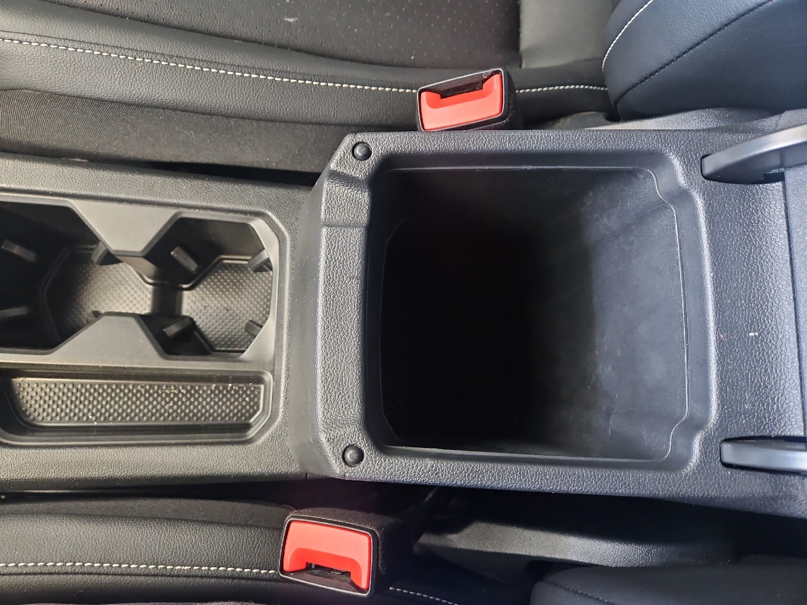 Used 2023 Platinum Gray Metallic Volkswagen SE image 24