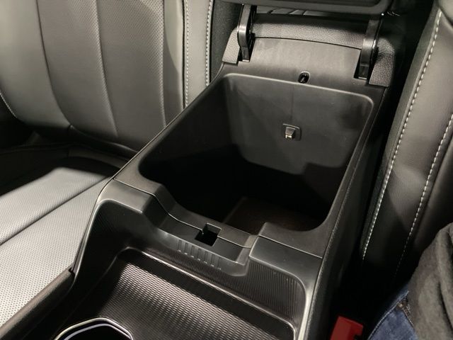 2025 Jeep Grand Cherokee Limited photo 17