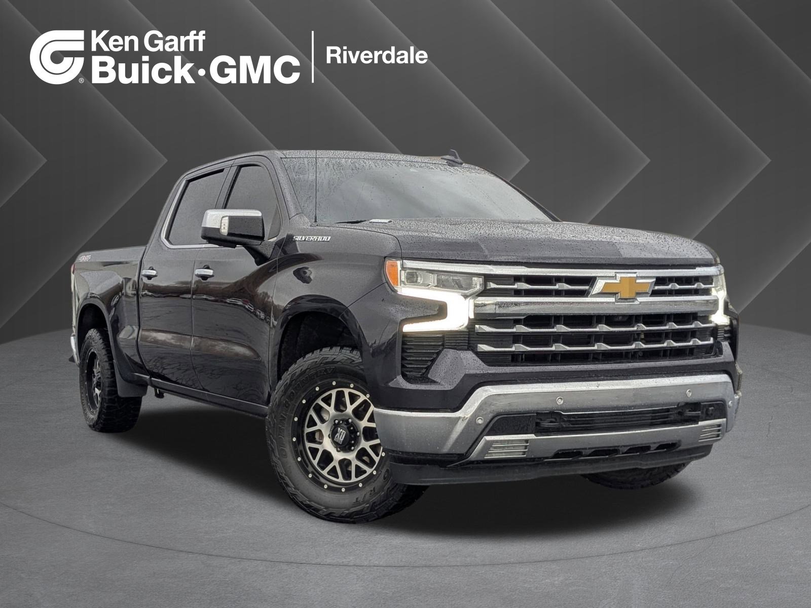 2022 Chevrolet Silverado LTZ's photo