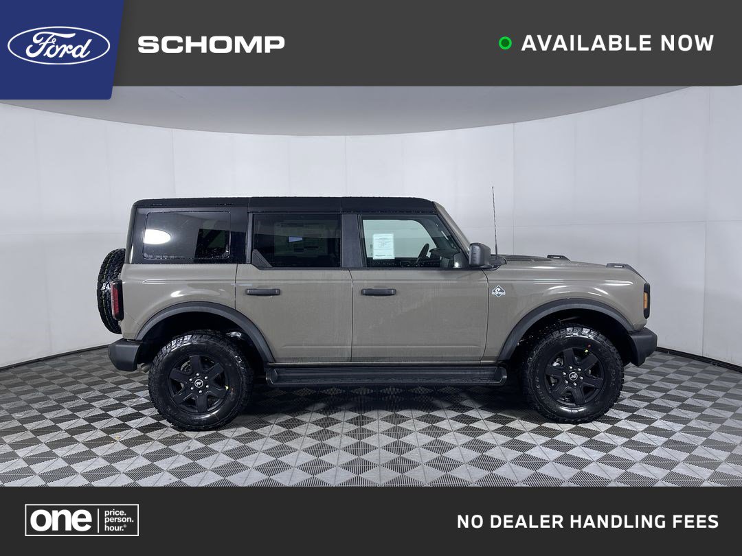 2025 Ford Bronco 4-Door Outer Banks's photo