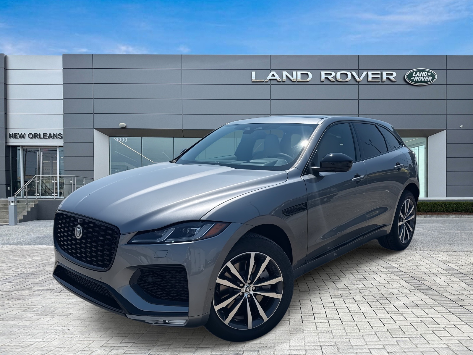 2026 Jaguar F-Pace R-Dynamic S's photo