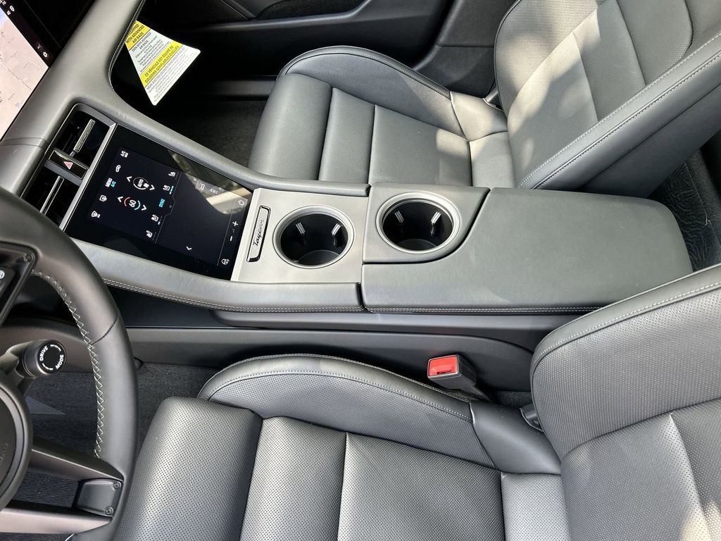 2025 Porsche Taycan Base photo 24