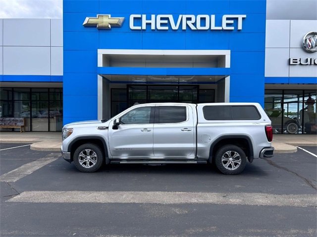 Used 2020 Quicksilver Metallic GMC SLE image 1