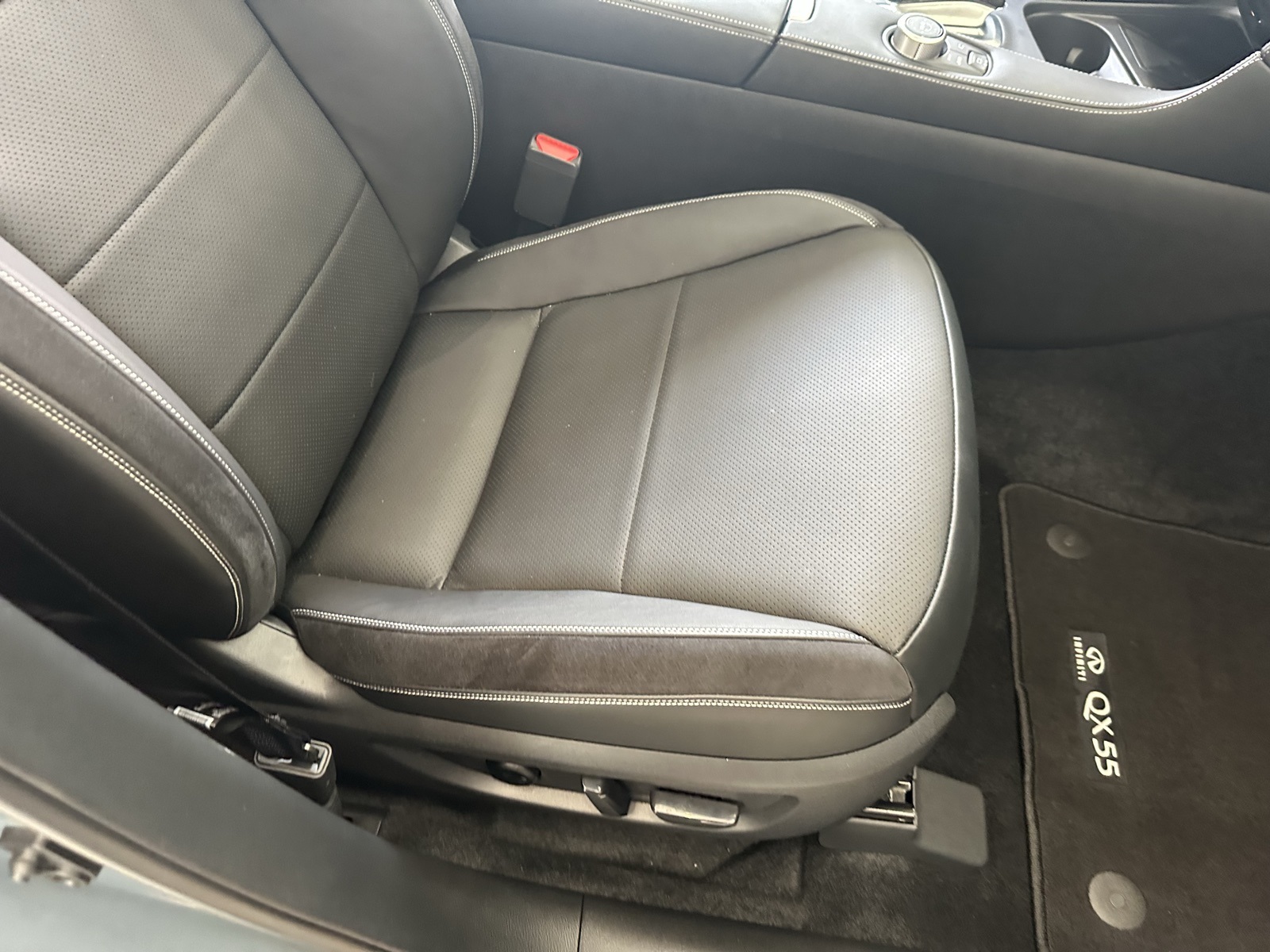 2025 Infiniti QX55 Sensory photo 39