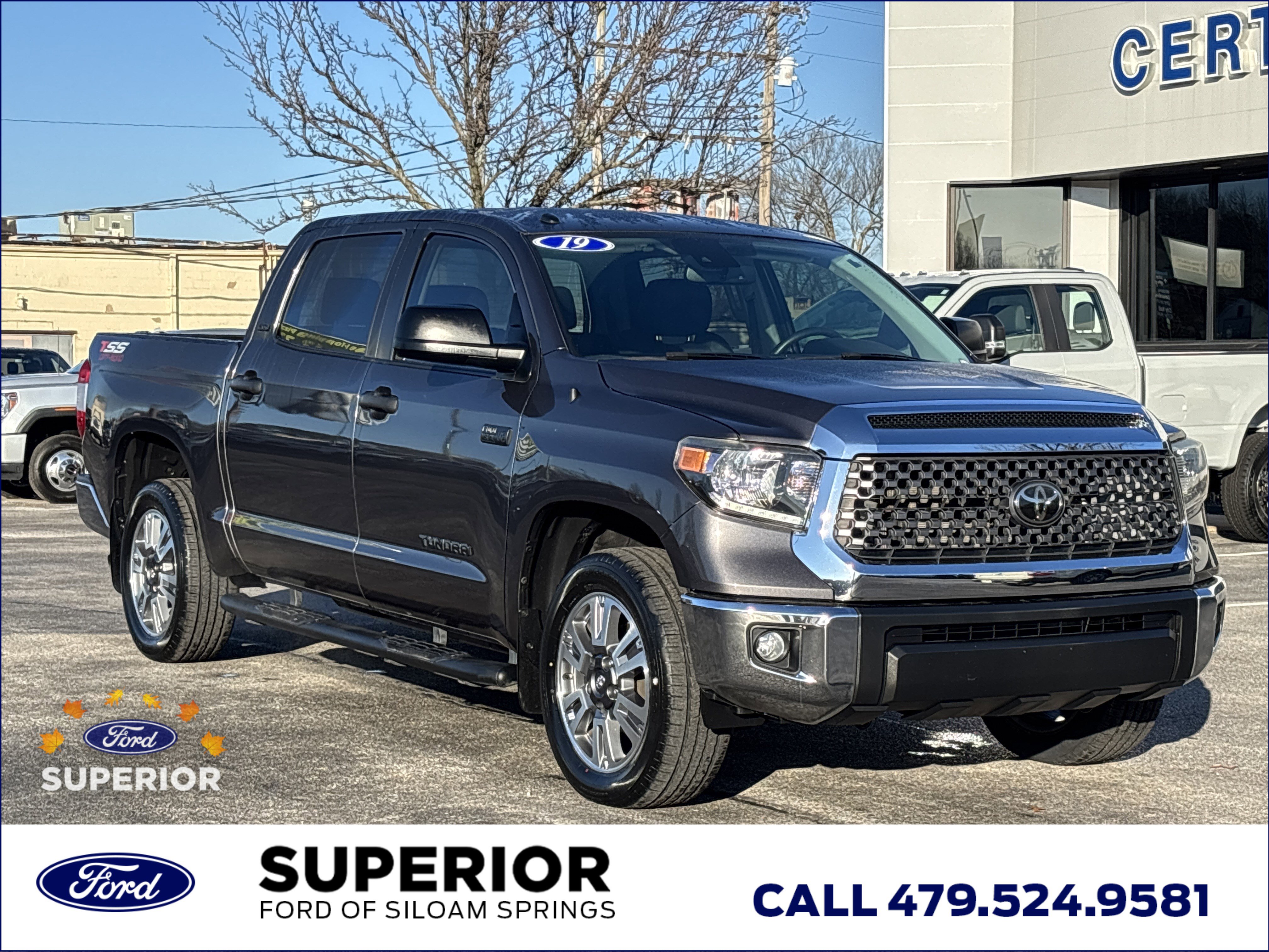 2019 Toyota Tundra SR5's photo