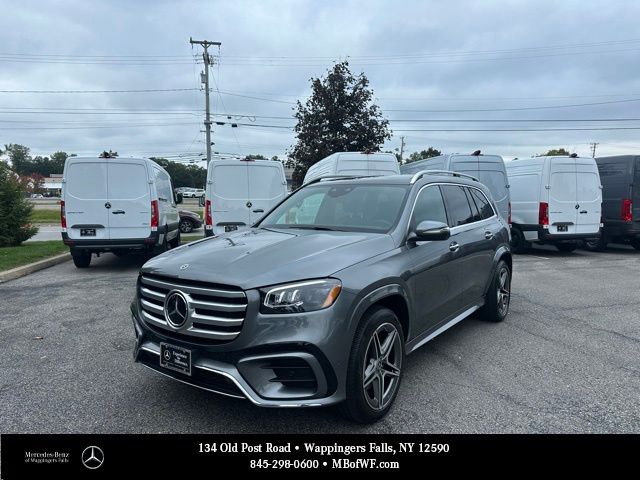 2024 Mercedes-Benz GLS Base's photo