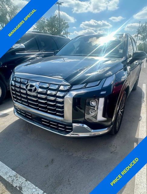 Used 2024 Green Hyundai Calligraphy image 1