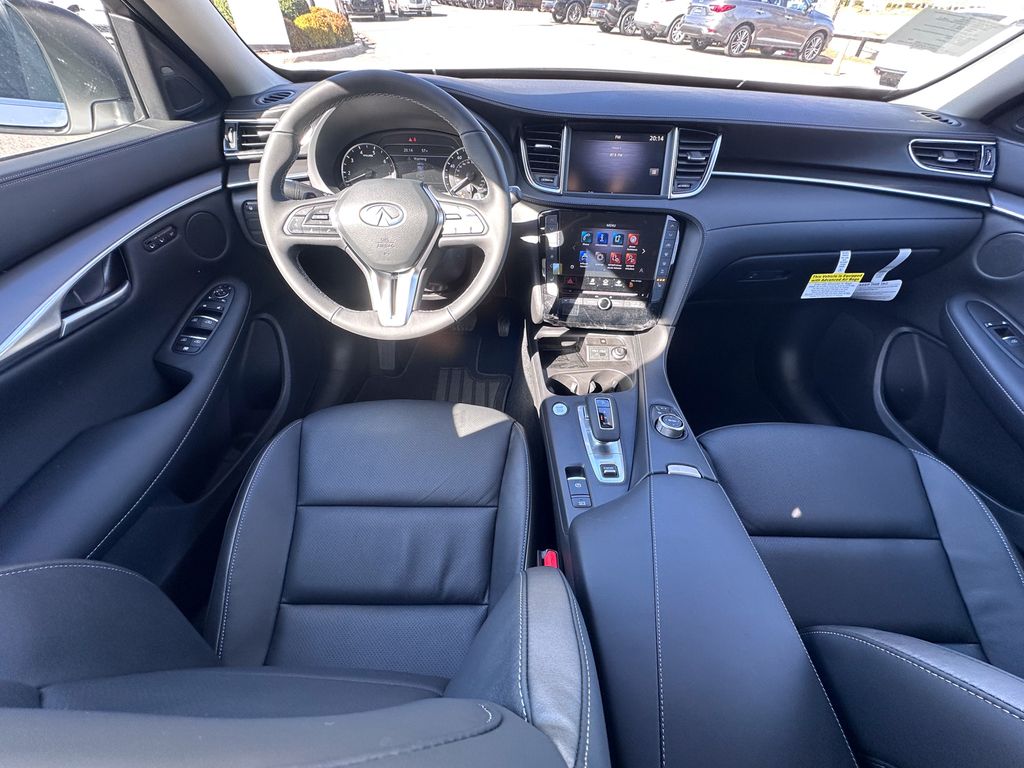 2025 Infiniti QX50 Luxe photo 2