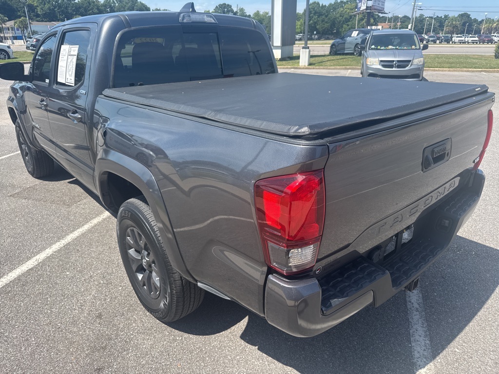 2022 Toyota Tacoma SR5 photo 7