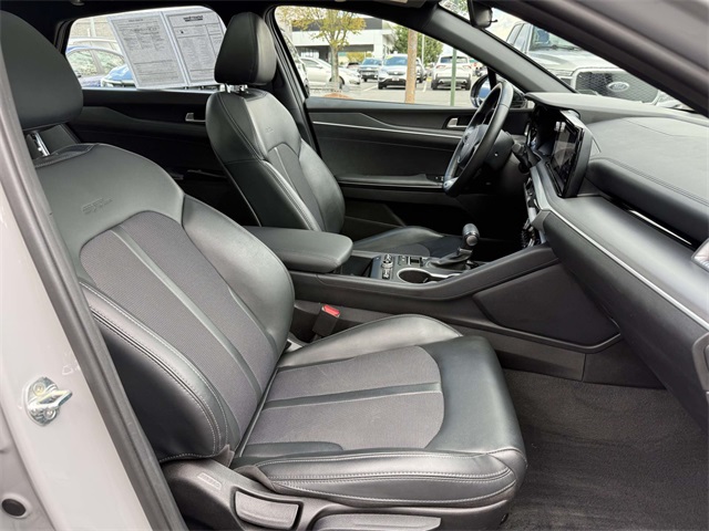 2023 Kia K5 GT-Line photo 16