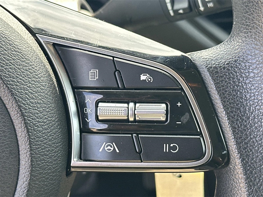 2024 Kia Forte LXS photo 23