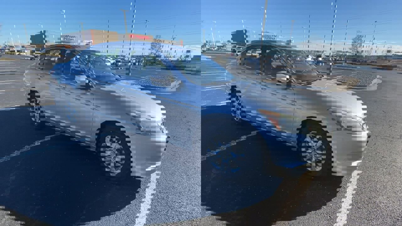 Used 2010 Honda Accord LX-P with VIN 1HGCP2F49AA191770 for sale in Kansas City