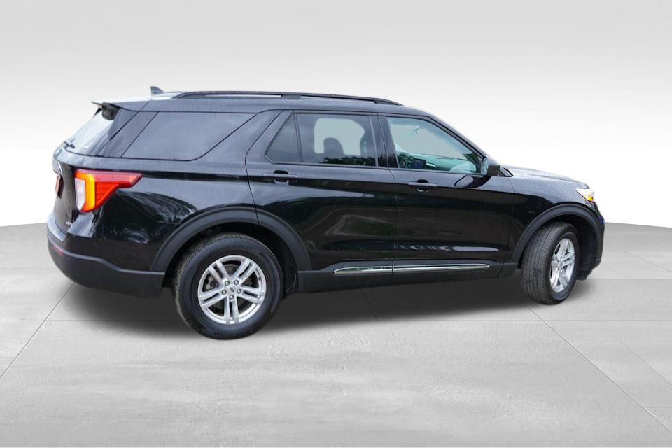 2023 Ford Explorer XLT photo 4