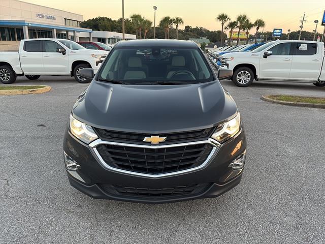 2021 Chevrolet Equinox LS photo 2