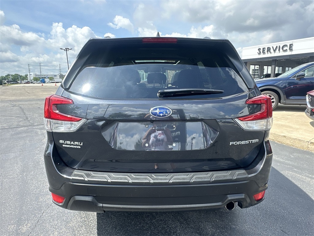 2019 Subaru Forester Limited photo 2
