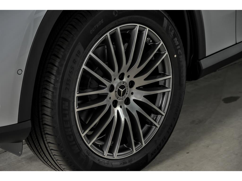 2026 Mercedes Benz GLC 300 4MATIC photo 5