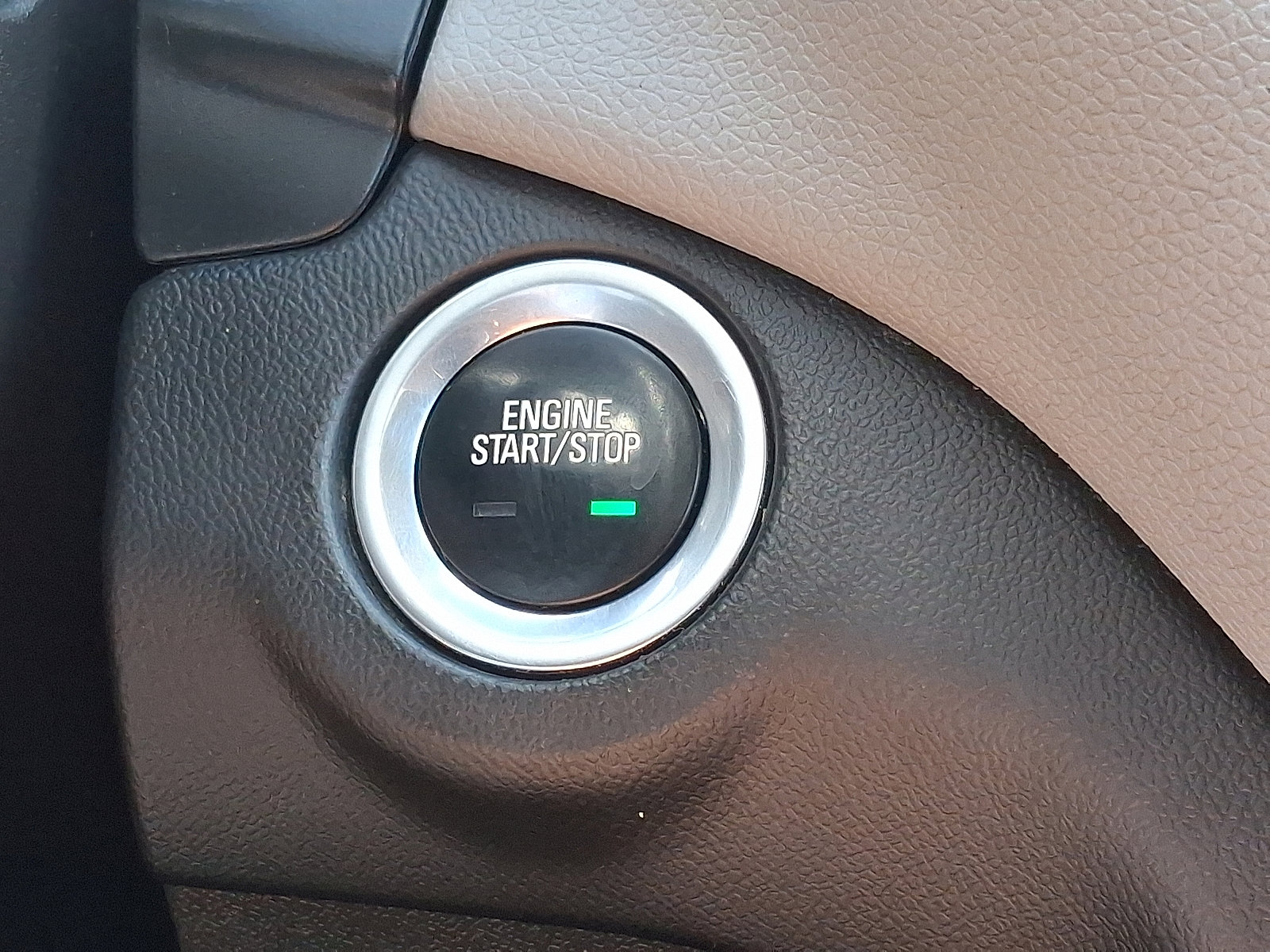 2020 Chevrolet Equinox LS photo 22
