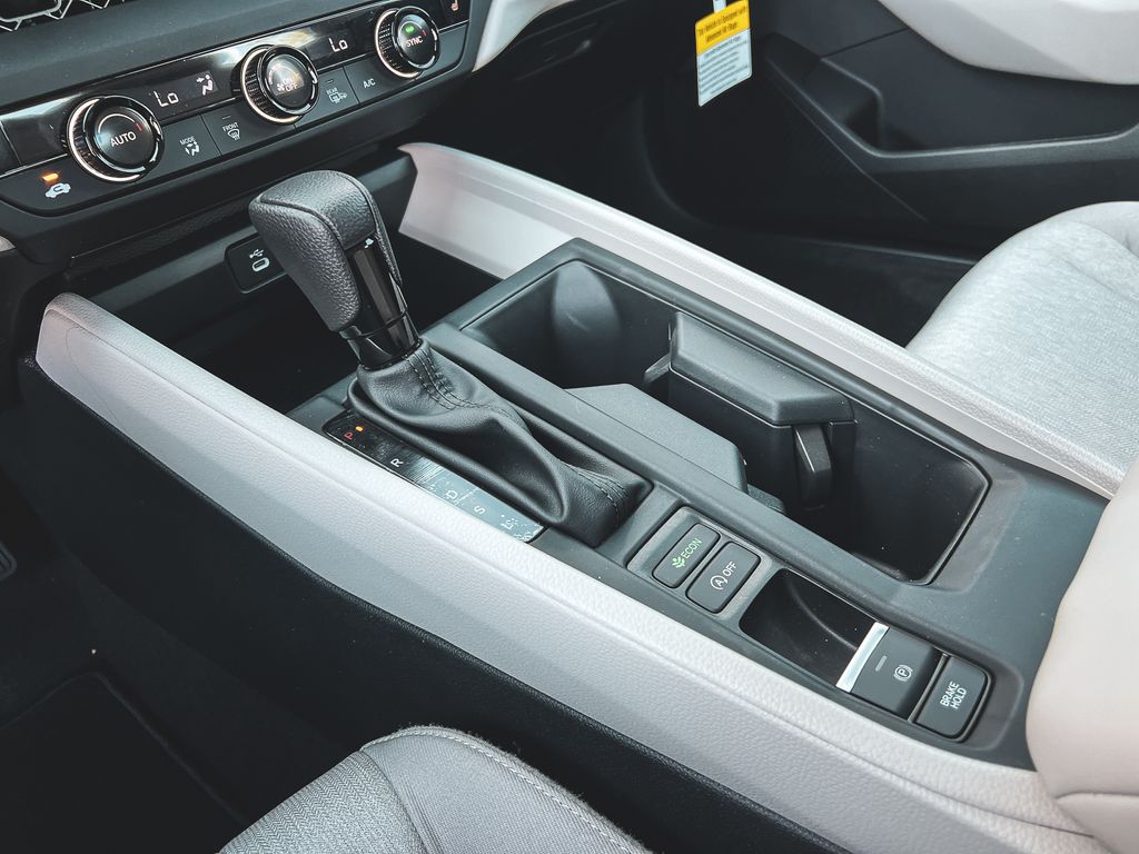 2025 Honda Accord SE photo 13