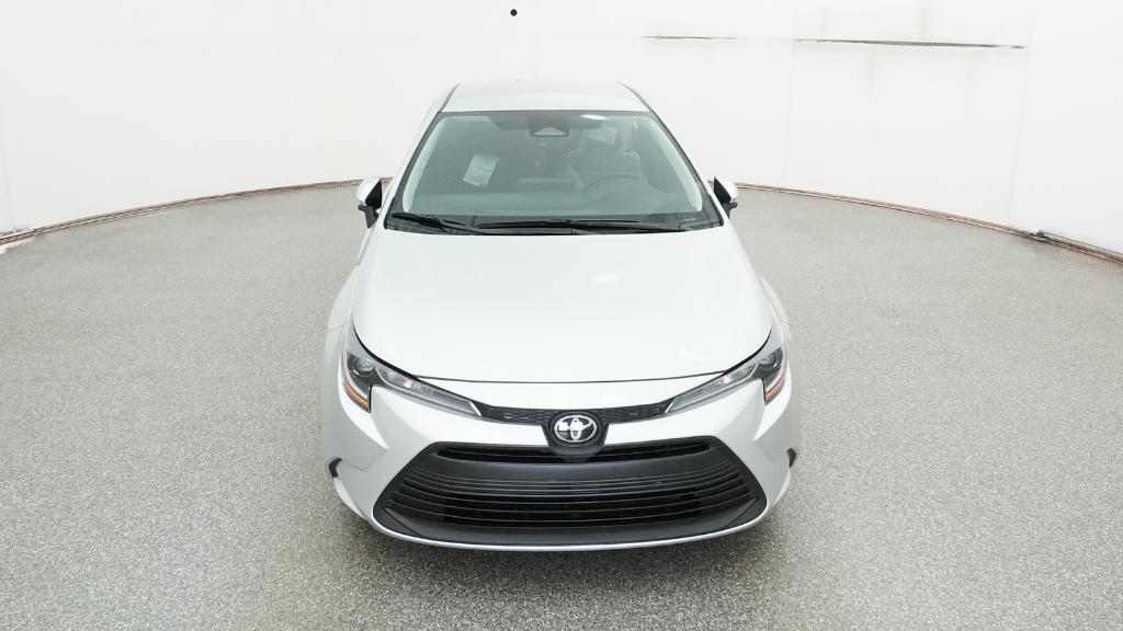 2026 Toyota Corolla LE photo 3