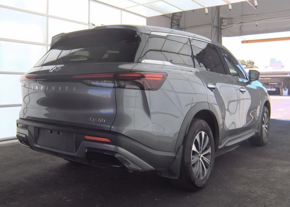 2024 Infiniti QX60 Pure photo 2