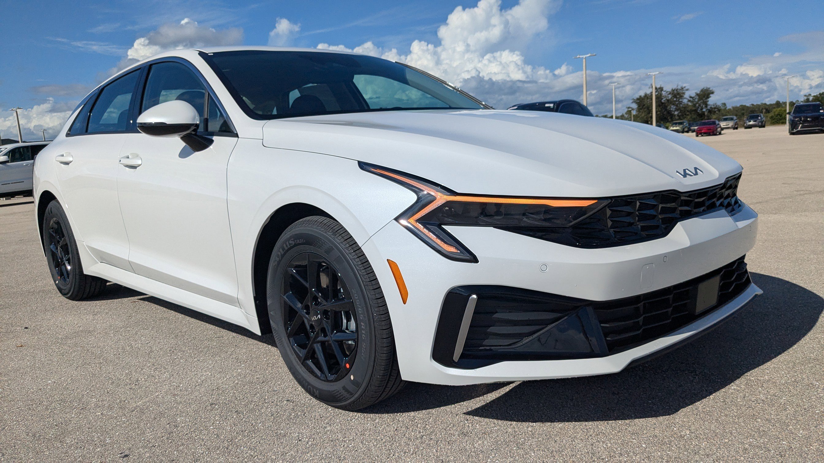 2026 Kia K5 LXS photo 2