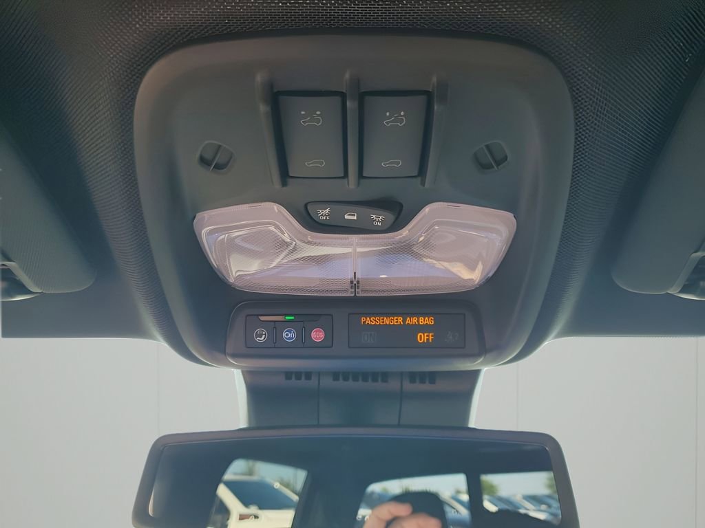 2025 Gmc Canyon Denali photo 38
