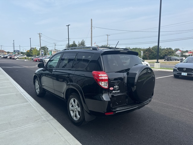 2011 Toyota RAV4 Limited photo 5