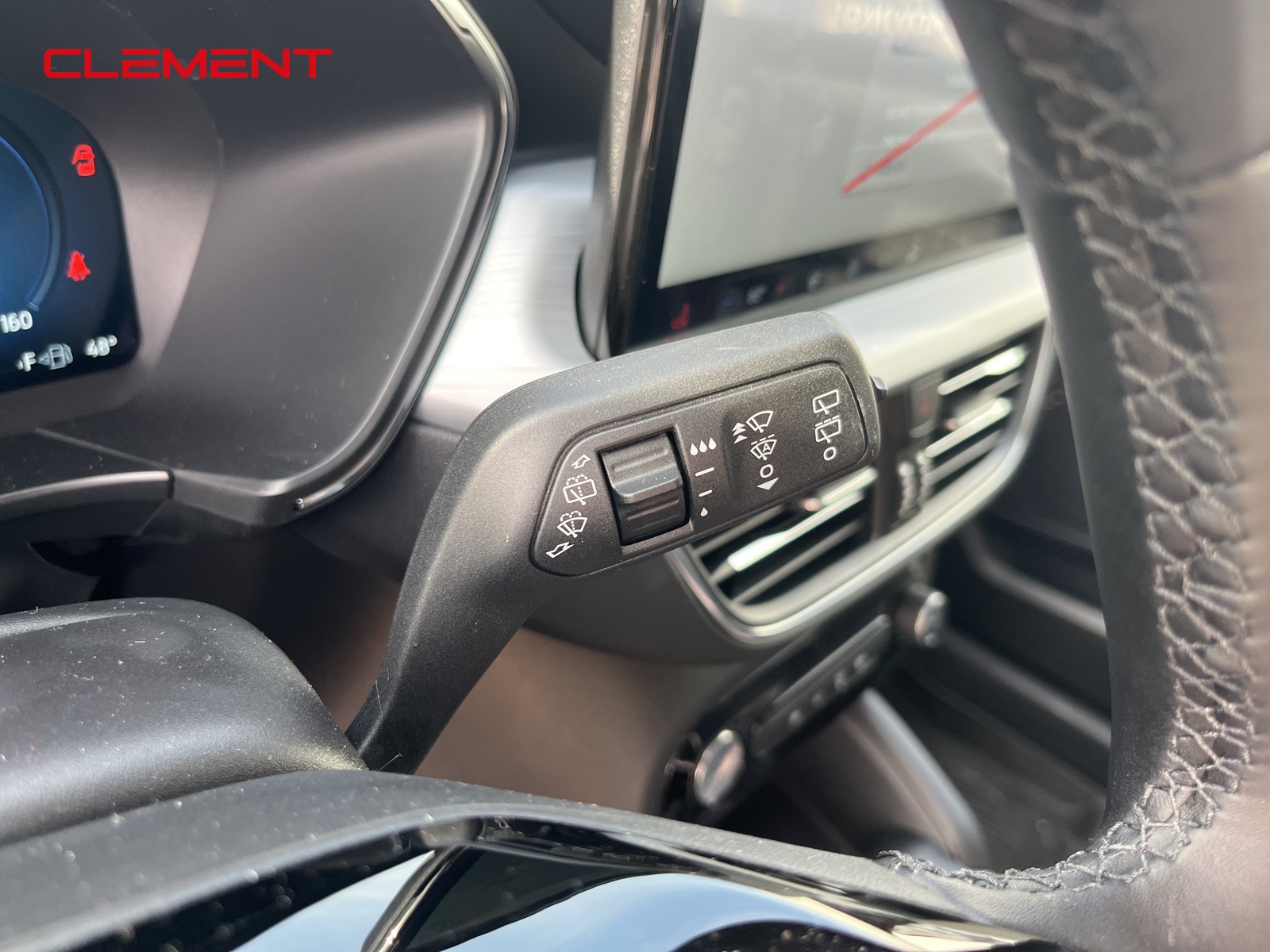 2024 Ford Escape Premium photo 7