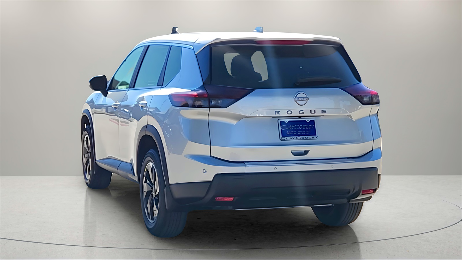 2025 Nissan Rogue SV photo 4