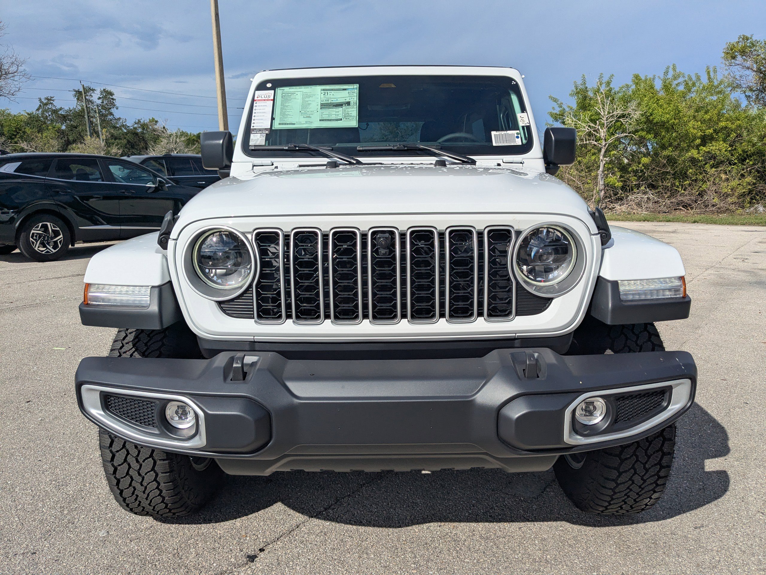 2025 Jeep Wrangler Sahara photo 3