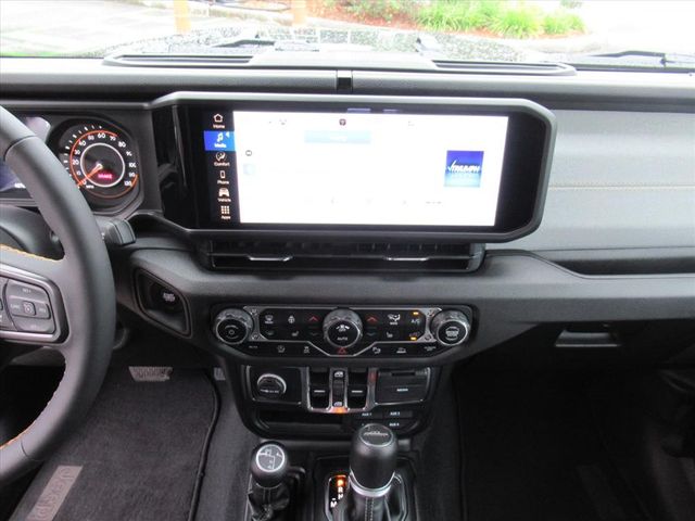 2024 Jeep Gladiator Sport S photo 21