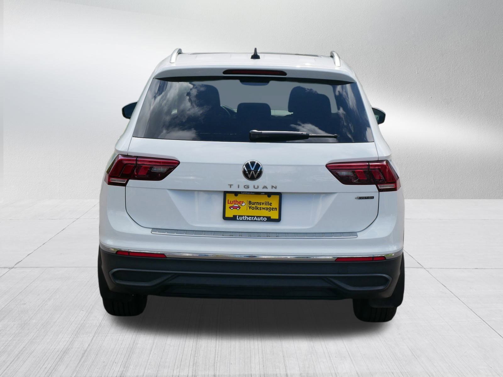 2024 Volkswagen Tiguan Wolfsburg Edition photo 5