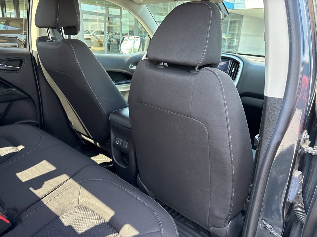 2019 Chevrolet Colorado LT photo 17