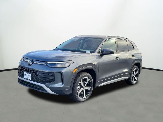 2025 Volkswagen Tiguan SE's photo