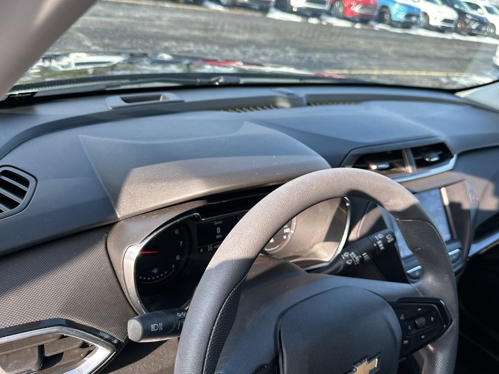 2022 CHEVROLET TRAILBLAZER - Image 10