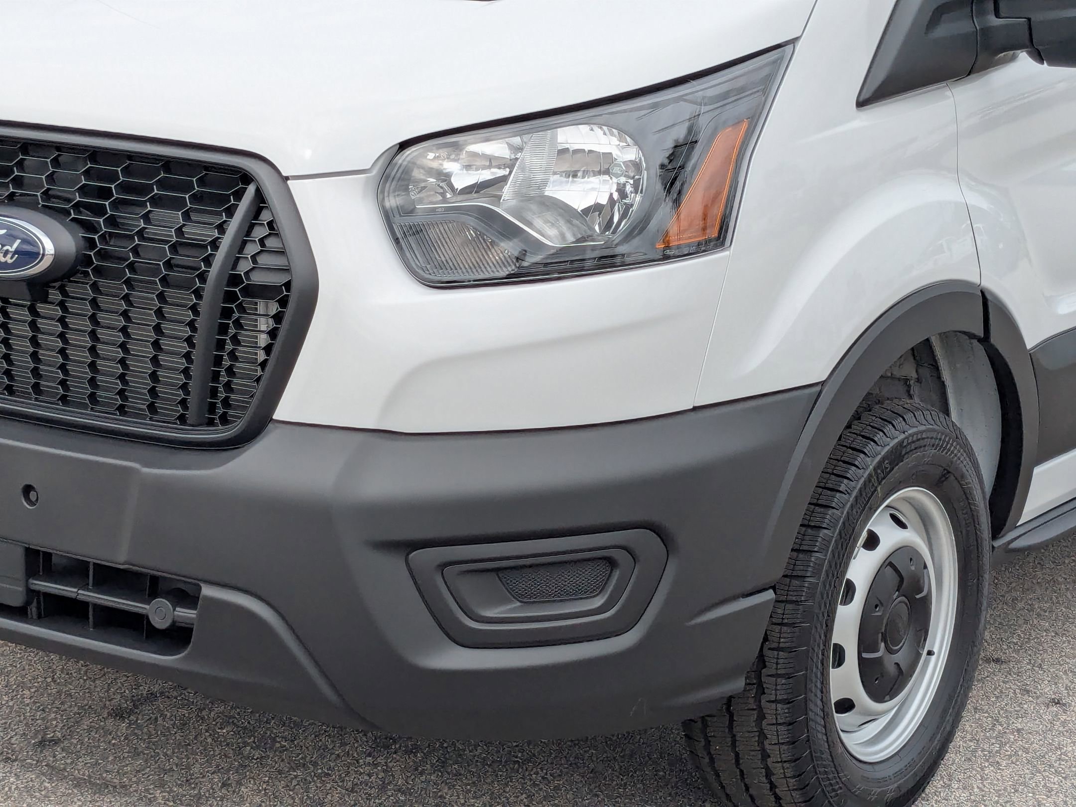 2025 Ford Transit Cargo Van photo 2