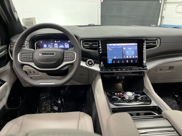 2025 Jeep Wagoneer Series III photo 4